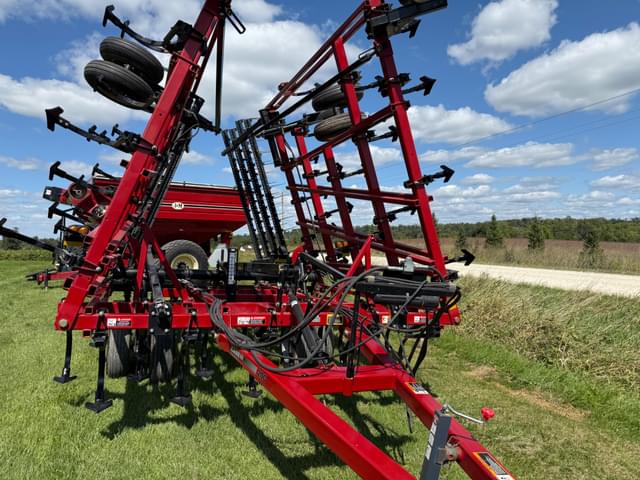 Image of Case IH Tigermate 200 equipment image 3