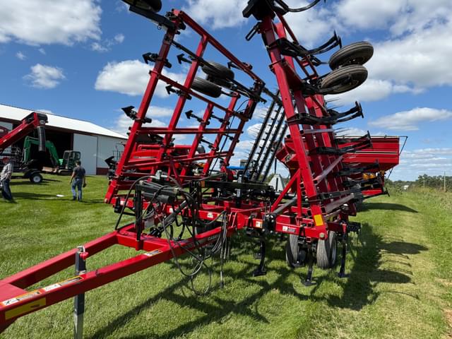 Image of Case IH Tigermate 200 equipment image 1