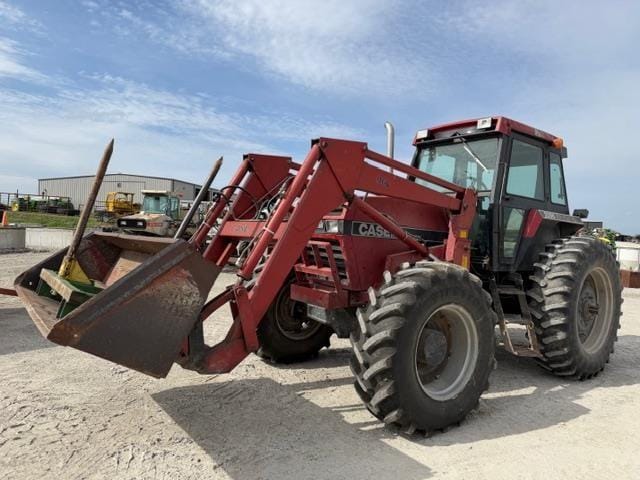 Case IH 2096 Equipment Image0