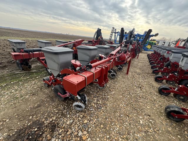 Image of Case IH 2130 equipment image 4