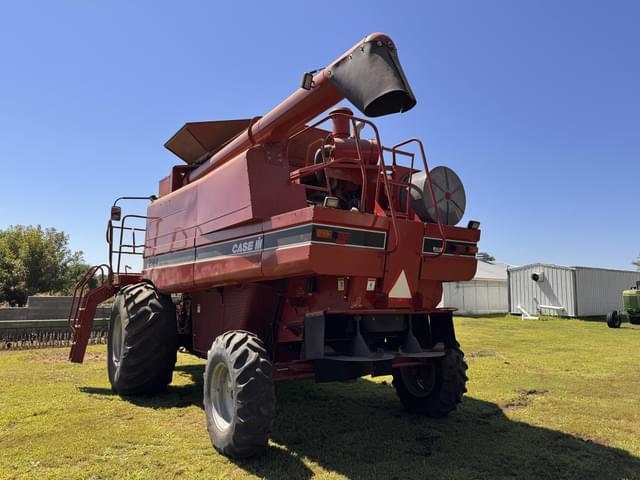 Image of Case IH 2144 equipment image 4