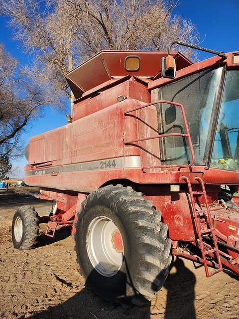 Image of Case IH 2144 equipment image 3