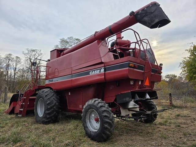 Image of Case IH 2144 equipment image 1