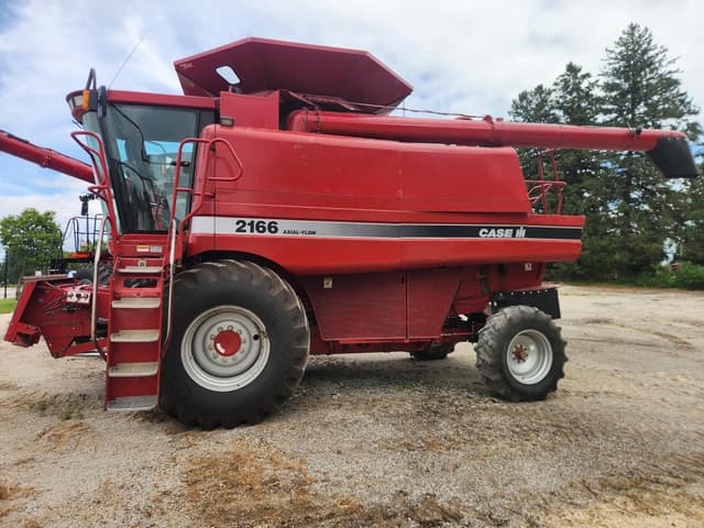 Image of Case IH 2166 equipment image 2
