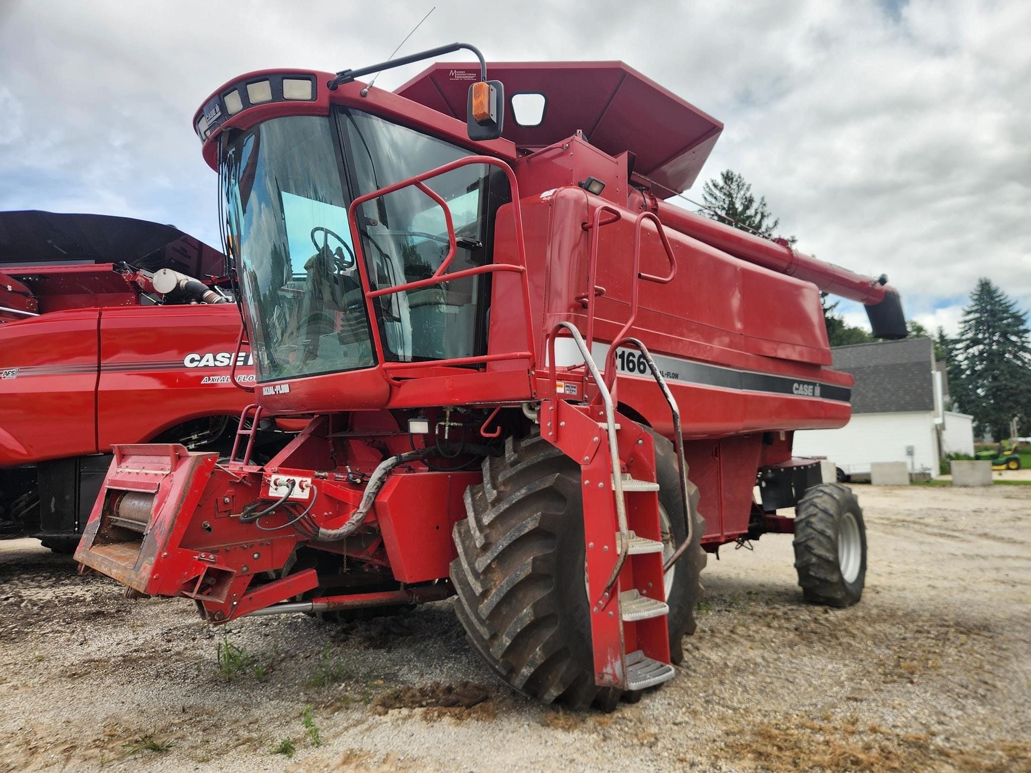 Case IH 2166 Equipment Image0