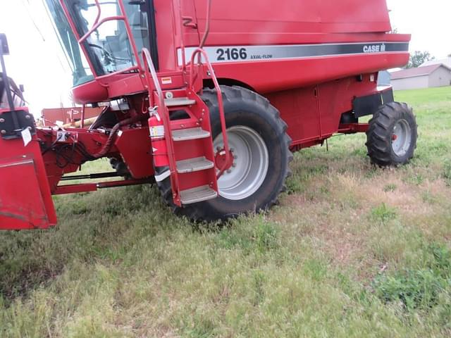 Image of Case IH 2166 equipment image 1