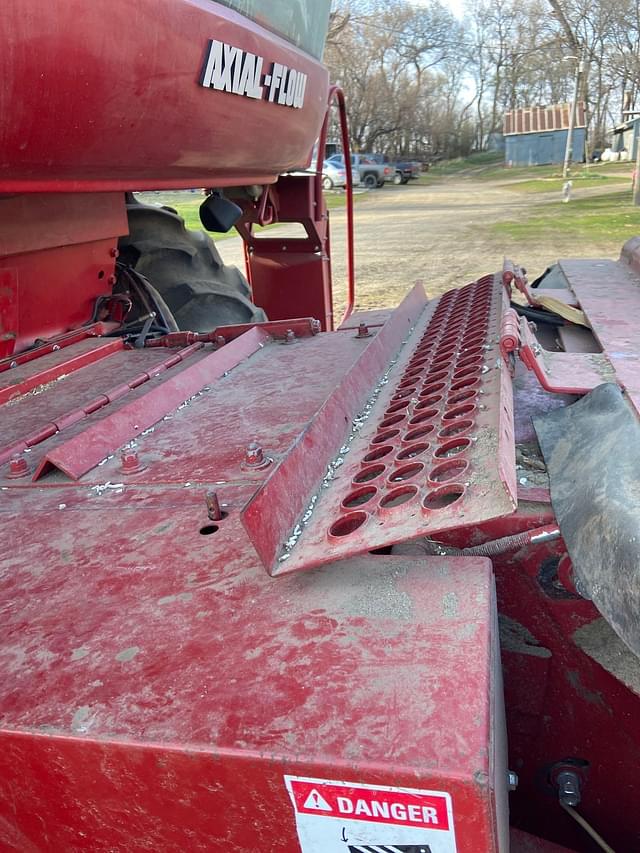 Thumbnail image Case IH 2166 24