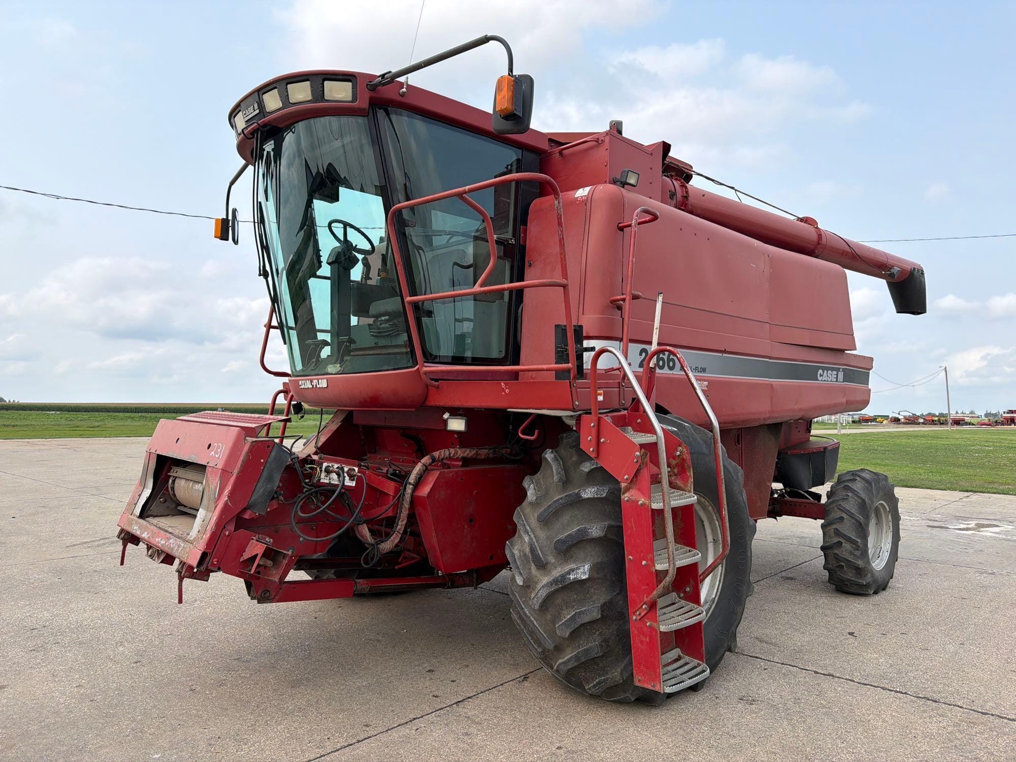 Case IH 2166 Equipment Image0