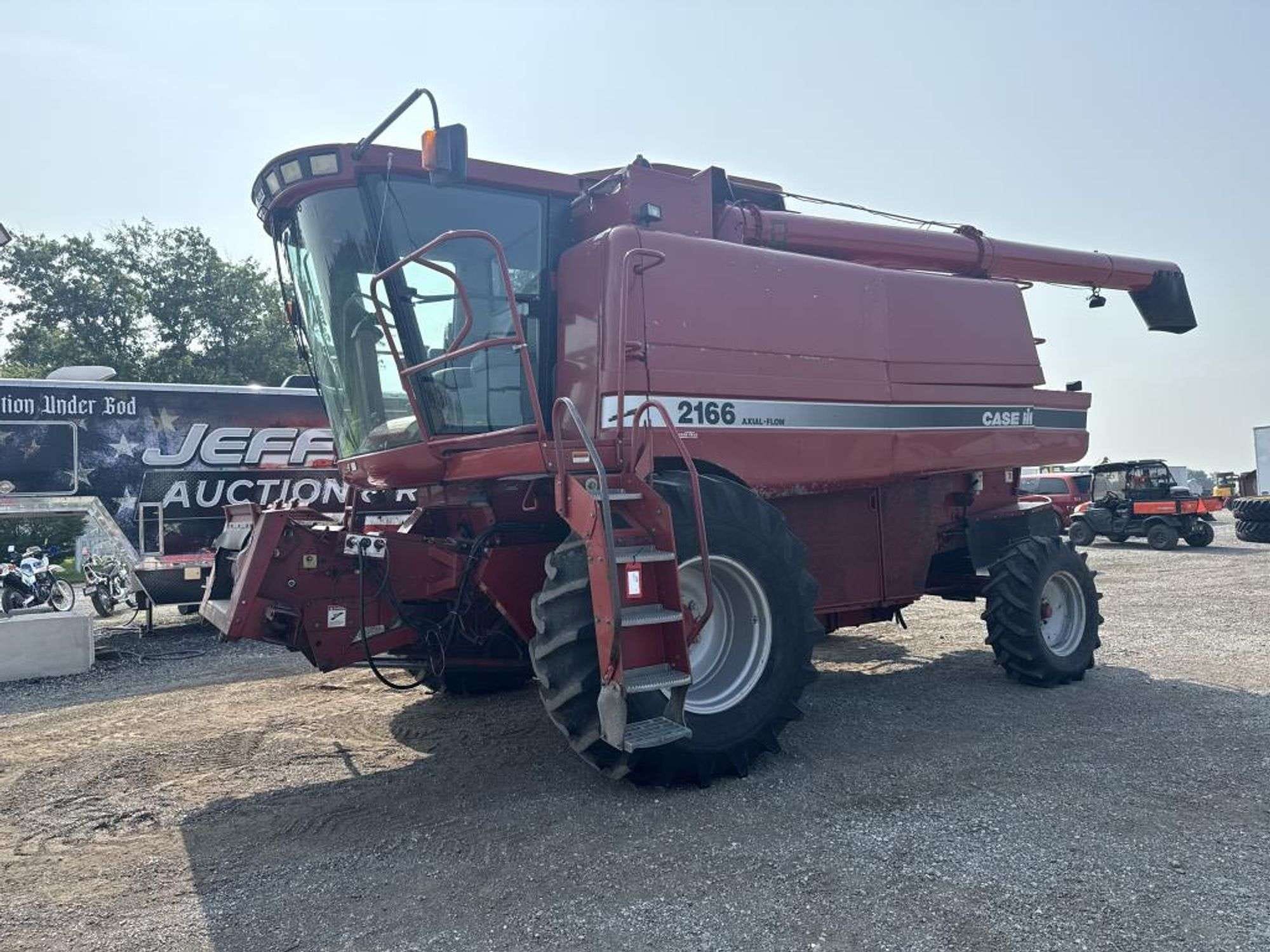 Case IH 2166 Equipment Image0