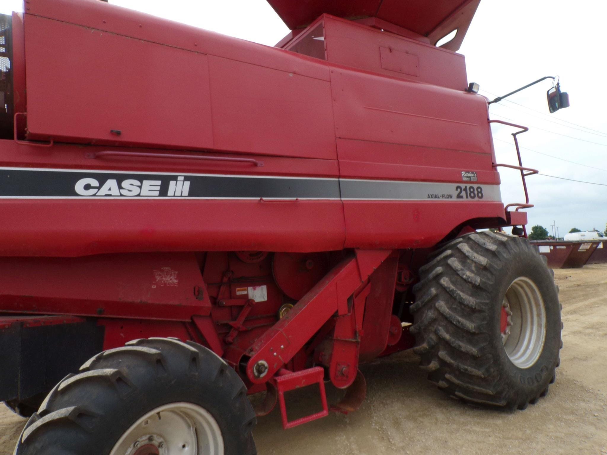Case IH 2188 Equipment Image0