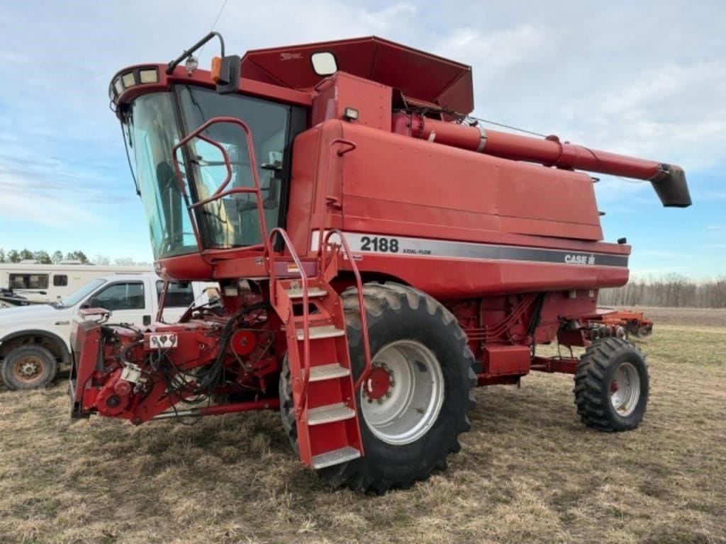 Case IH 2188 Equipment Image0