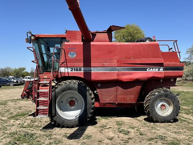 Image of Case IH 2188 equipment image 2