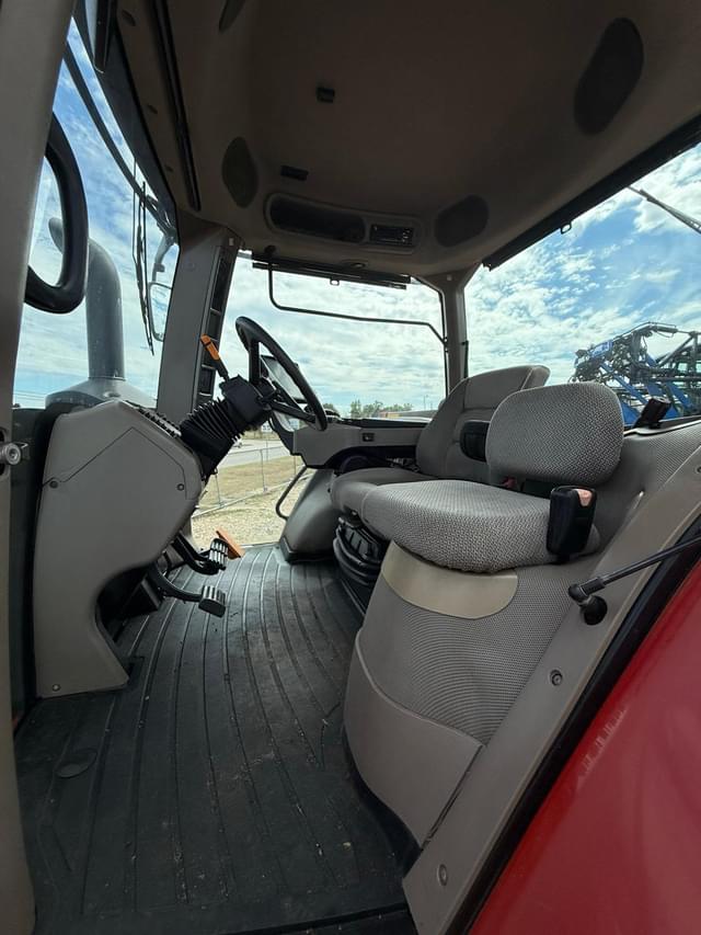 Image of Case IH MX220 equipment image 4