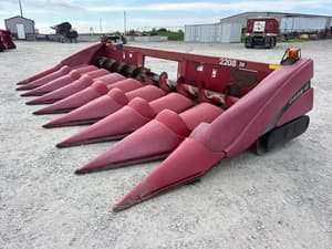 Case IH 2208 Image