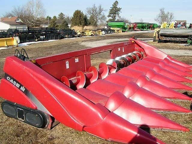 Case IH 2208 Equipment Image0