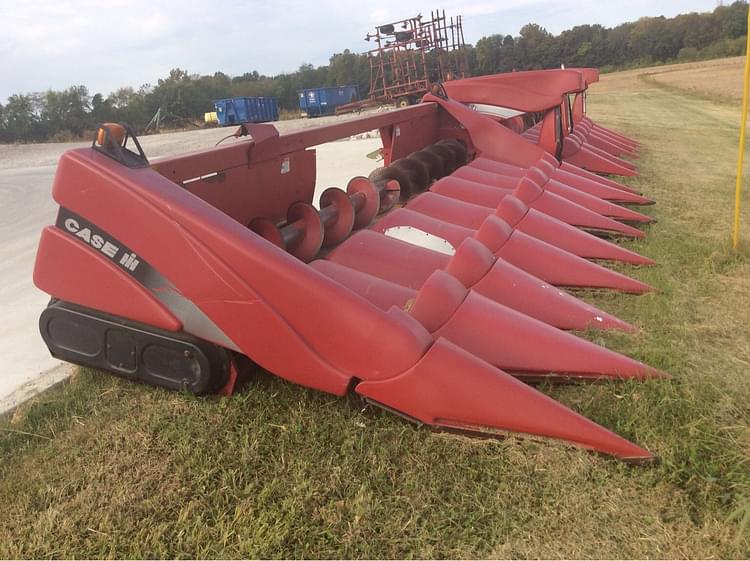 Case IH 2208 Harvesting Headers - Row Crop for Sale | Tractor Zoom