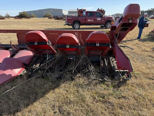 Image of Case IH 2212 equipment image 4