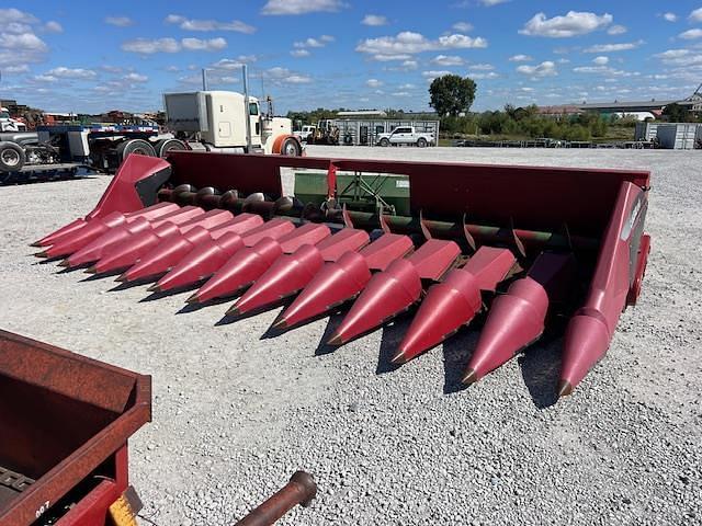 Image of Case IH 2212 equipment image 1