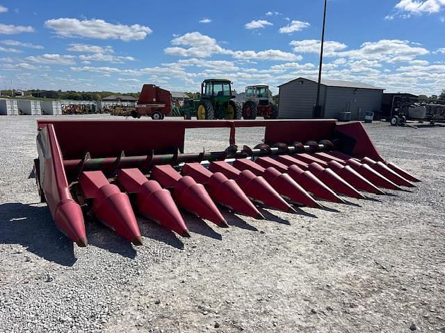 Image of Case IH 2212 equipment image 2