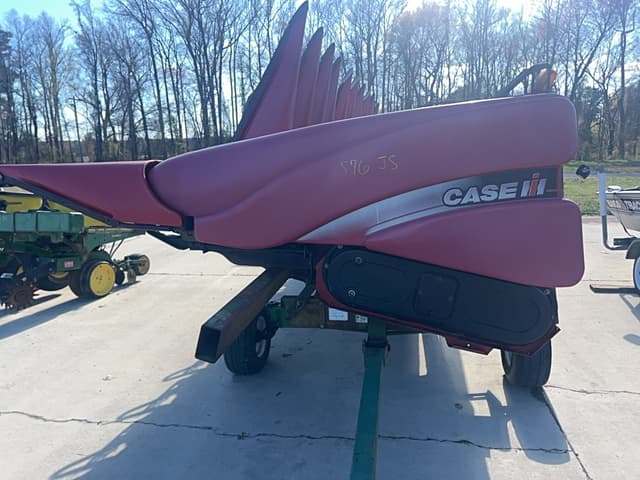 Image of Case IH 2212 equipment image 2