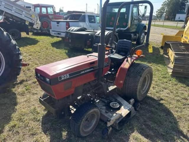 Image of Case IH 235 equipment image 1