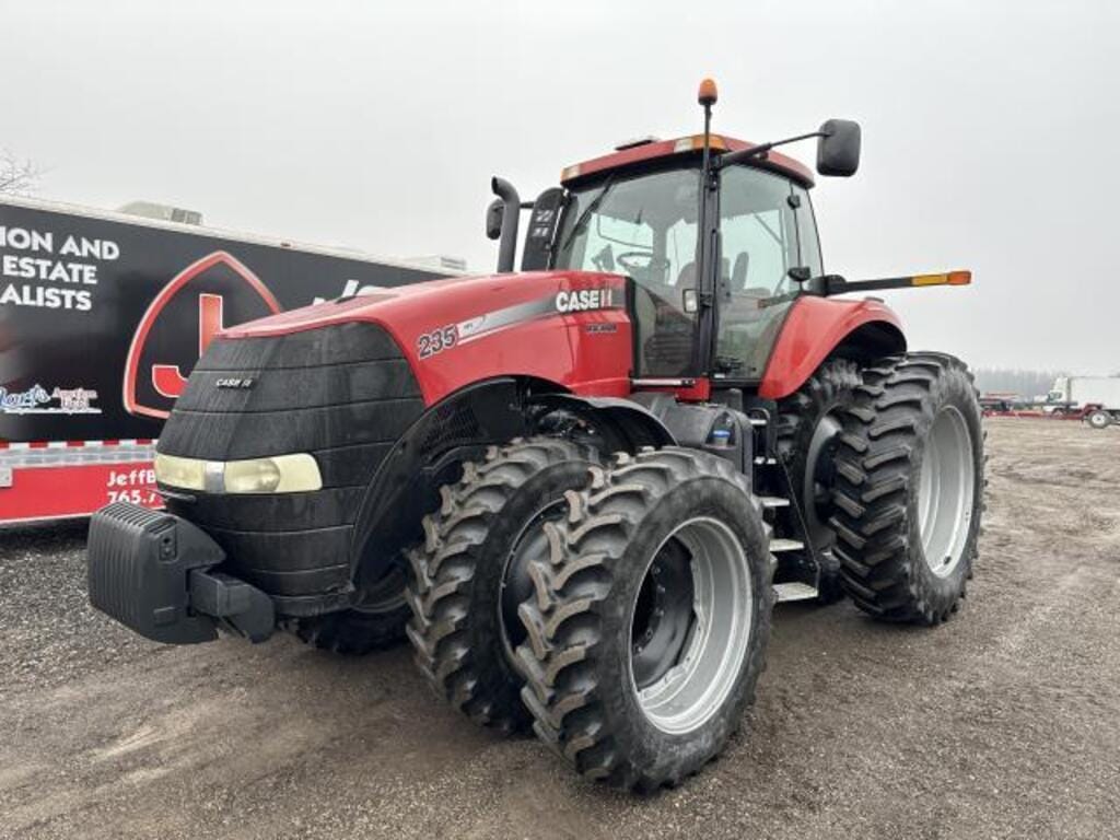 Main image Case IH Magnum 235