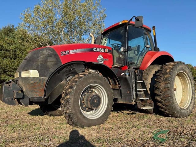 Image of Case IH 235 equipment image 2