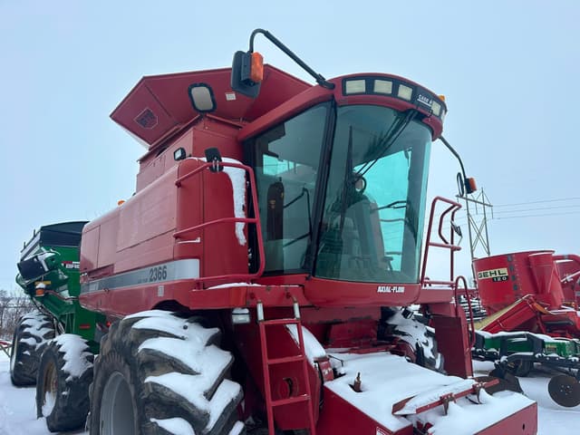 Image of Case IH 2366 equipment image 2