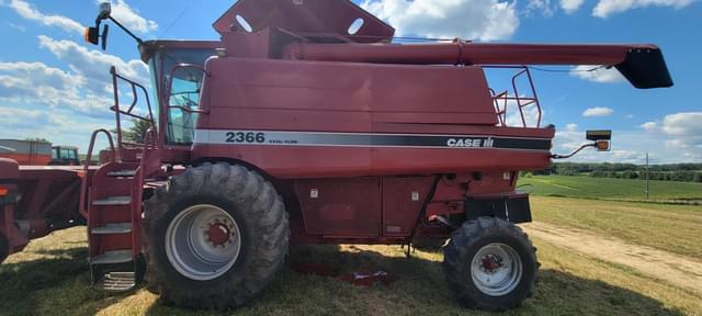 Image of Case IH 2366 equipment image 2