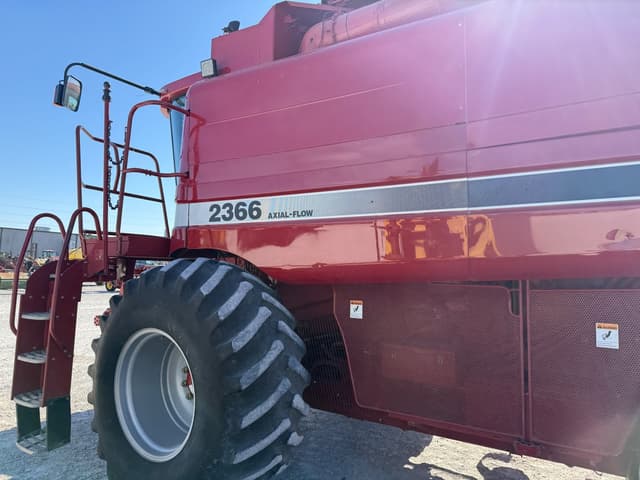 Image of Case IH 2366 equipment image 4
