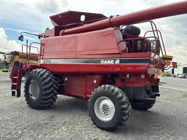 Image of Case IH 2366 equipment image 4