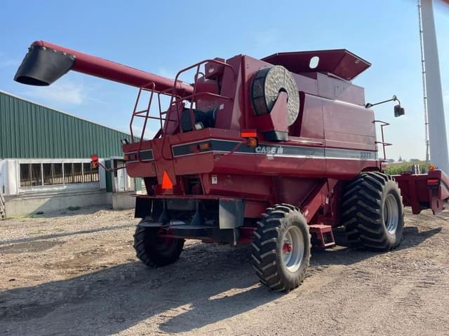 Image of Case IH 2377 equipment image 2