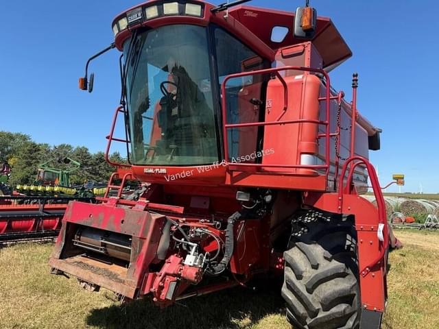 Image of Case IH 2377 equipment image 2