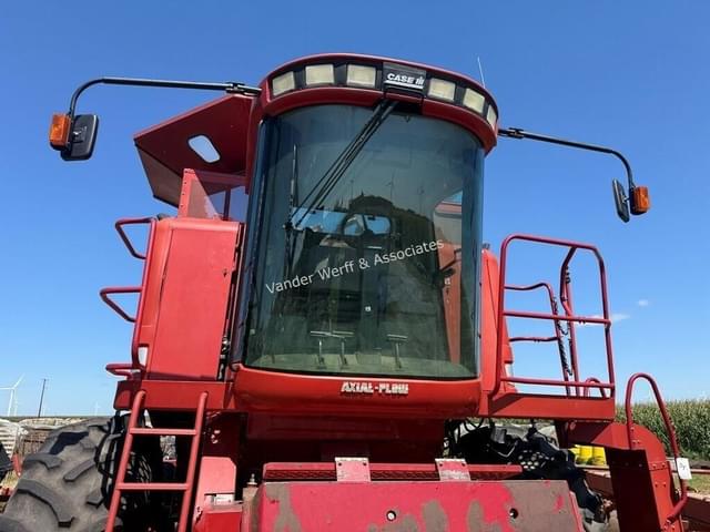 Image of Case IH 2377 equipment image 4