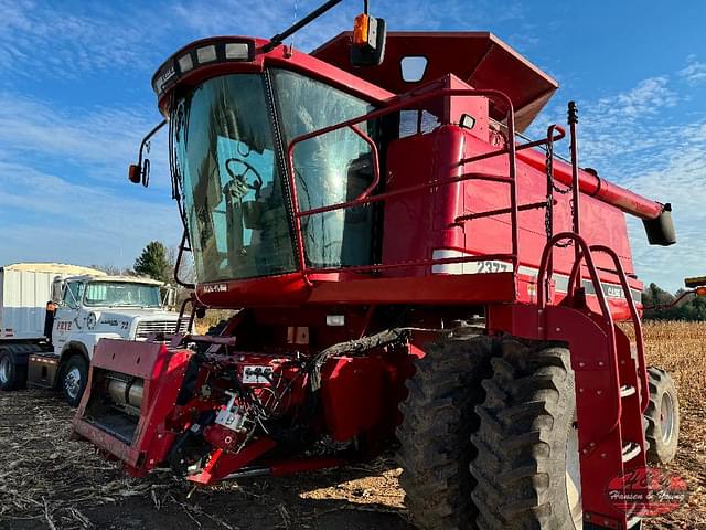 Image of Case IH 2377 equipment image 2