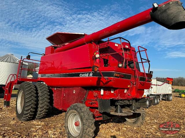 Image of Case IH 2377 equipment image 4