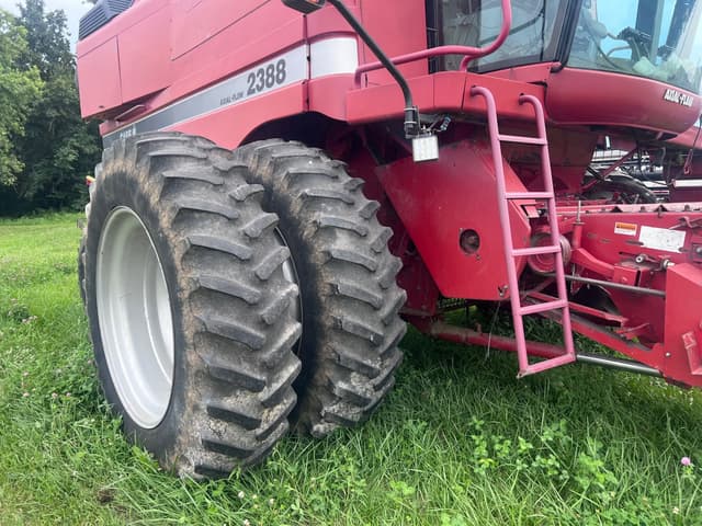 Image of Case IH 2388 equipment image 2