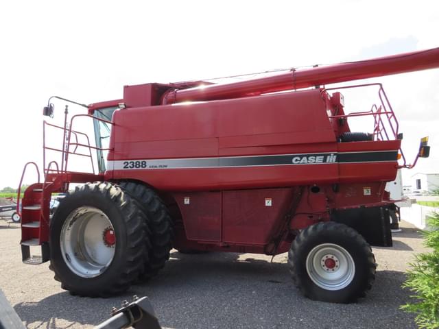 Image of Case IH 2388 equipment image 2