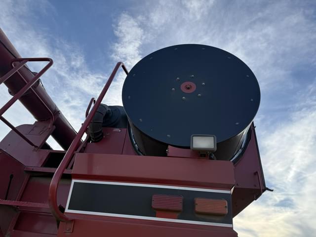 Image of Case IH 2388 equipment image 3