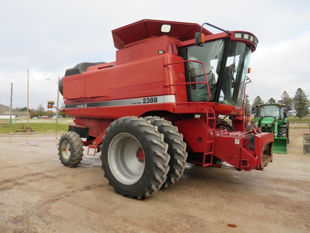 SOLD - Case IH 2388 Lot No. 959 Combines with 2,700 Sep Hrs | Tractor Zoom