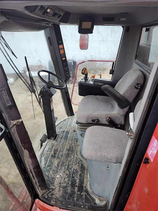 Image of Case IH 2388 equipment image 4