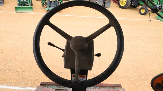 Image of Case IH 2388 equipment image 4