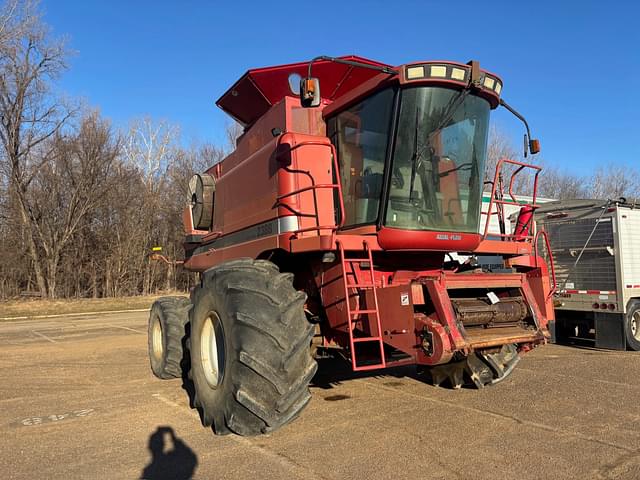 Image of Case IH 2388 equipment image 3