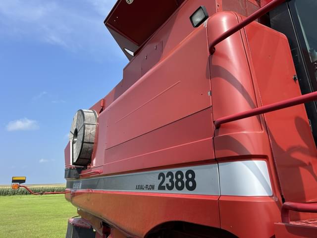 Image of Case IH 2388 equipment image 4