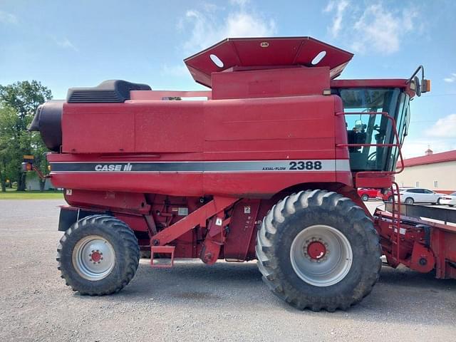 Image of Case IH 2388 equipment image 3
