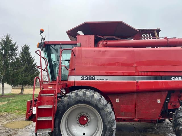 Image of Case IH 2388 equipment image 2