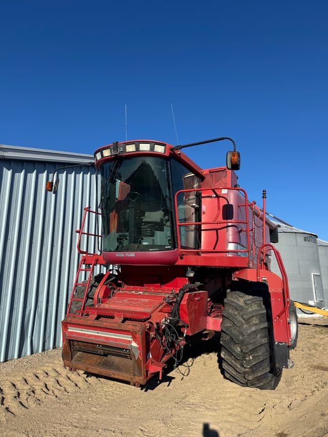 Image of Case IH 2388 equipment image 2