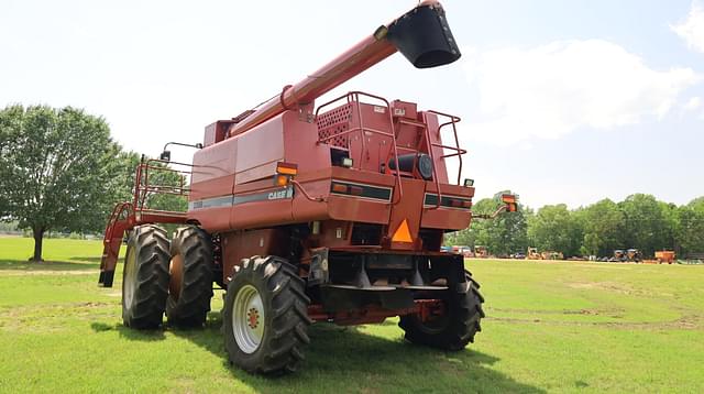 Image of Case IH 2388 equipment image 2