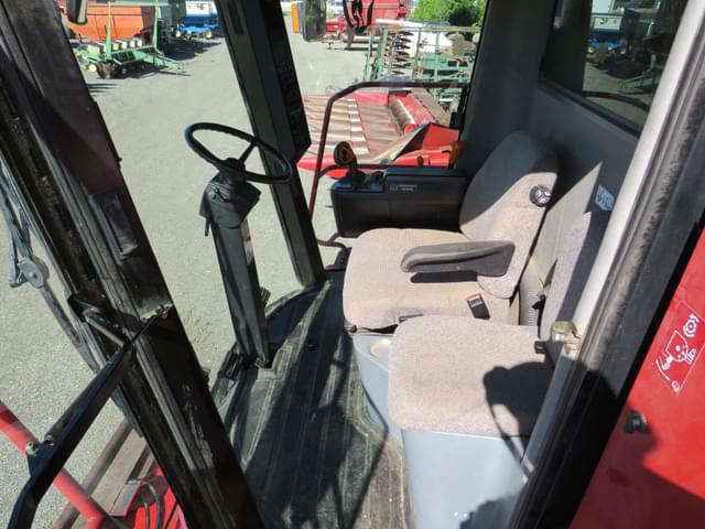 Image of Case IH 2388 equipment image 4