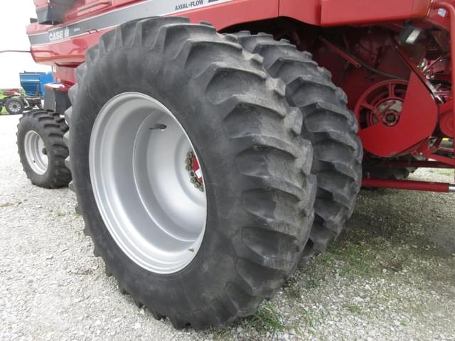 Image of Case IH 2388 equipment image 4